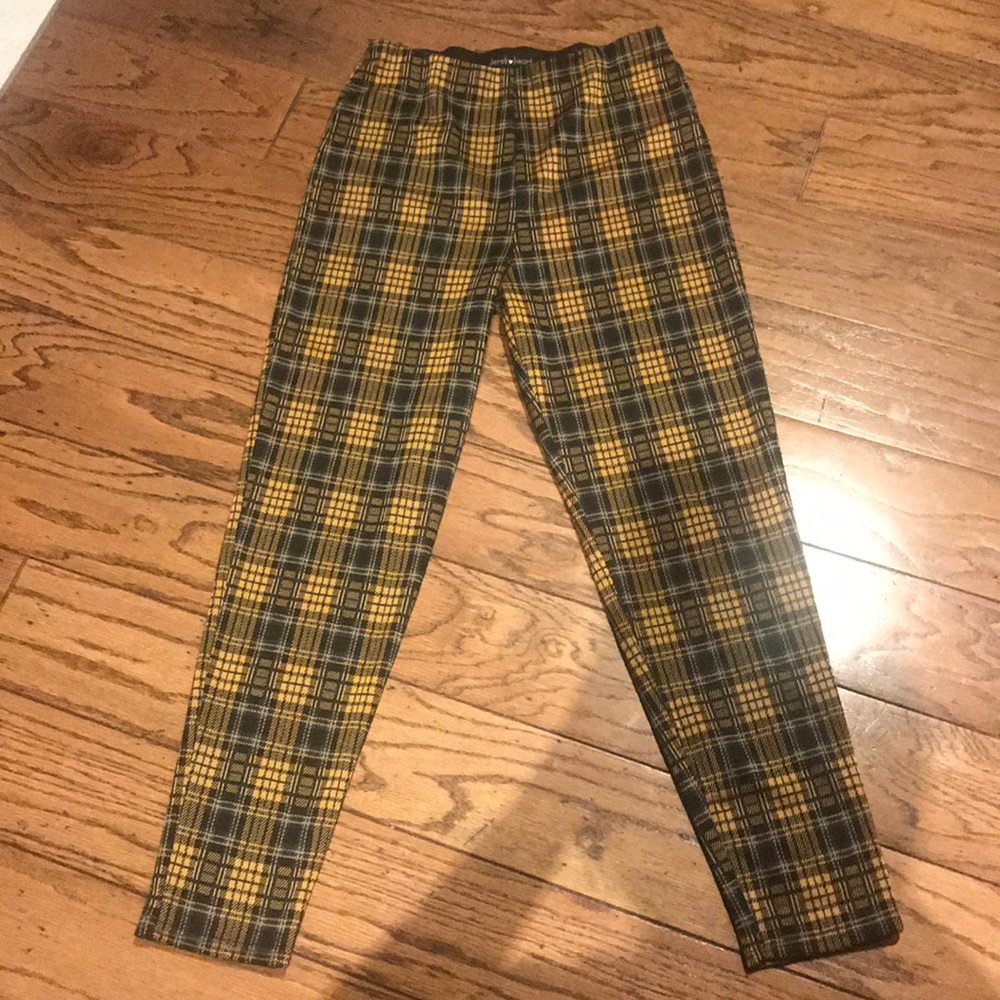 Stretchy legging/ pant Size L